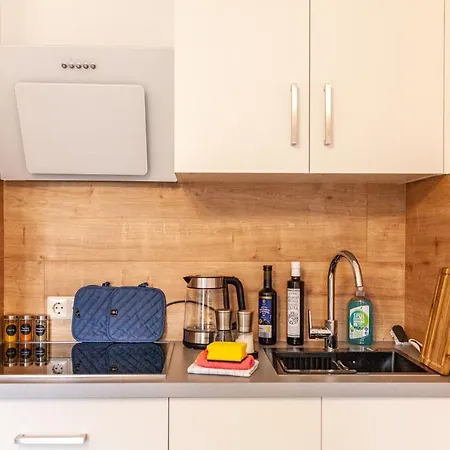 Nidusrooms: Charming Studio With Netflix * Leimen (Baden)